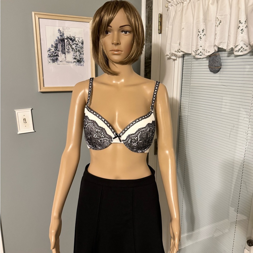 Isaac Mizrahi Bra SZ 36C